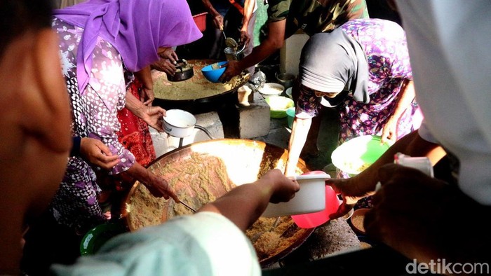 Berburu Berkah Bubur Suro Sunan Bonang di Ramadan