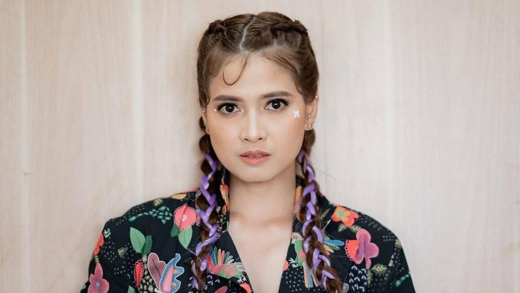 Harapan Chika Jessica Usai Keponakan Diduga Jadi Korban Salah Pukul Demo