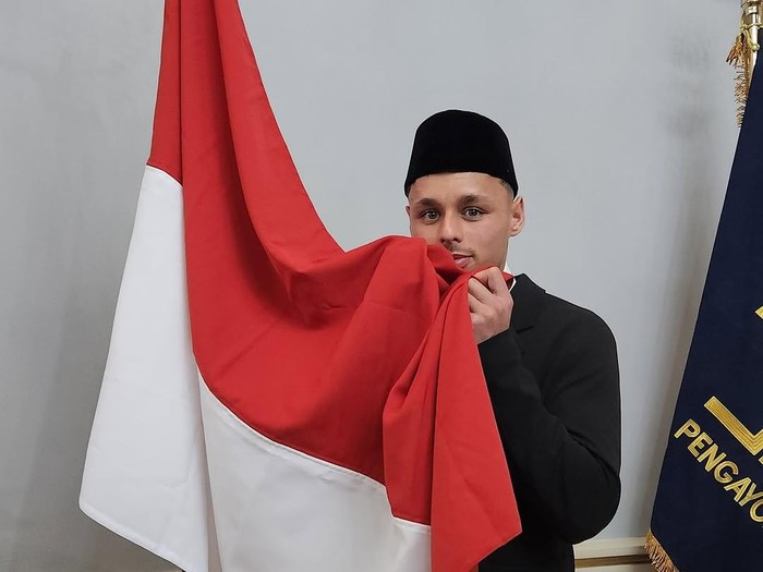 Dean James sah menjadi WNI pada Senin (10/3/2025) di Kedutaan Besar Republik Indonesia di Roma.