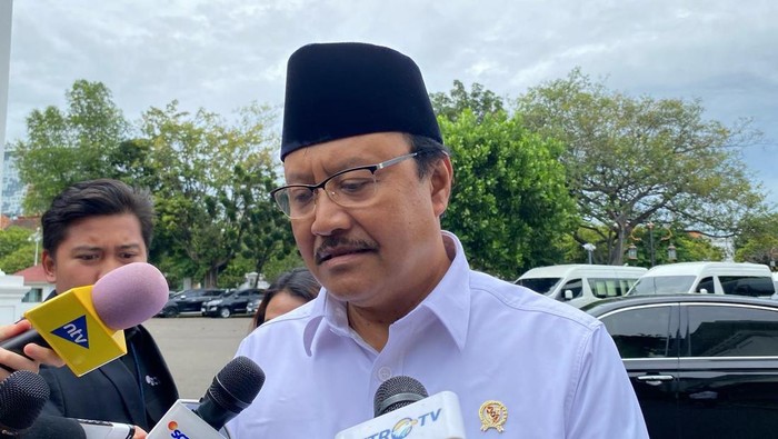 Menteri Sosial (Mensos) Saifullah Yusuf atau Gus Ipul di kompleks Istana Kepresidenan, Jakarta, Senin (10/3/2025).