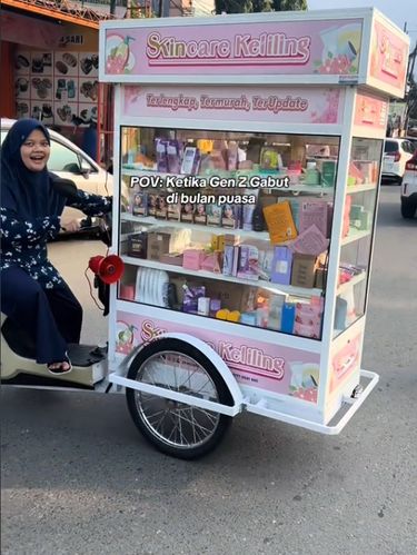 Ide bisnis baru, wanita ini jual skincare keliling unik bisa menjadi inspirasi. Postingan tersebut langsung viral di TikTok