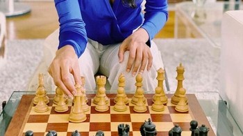 Pura-pura main catur tapi kok begini? Foto: reddit via Bored Panda