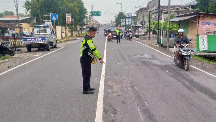 Kecelakaan Beruntun di Jalur Mojokerto-Lamongan, Satu Pemotor Tewas