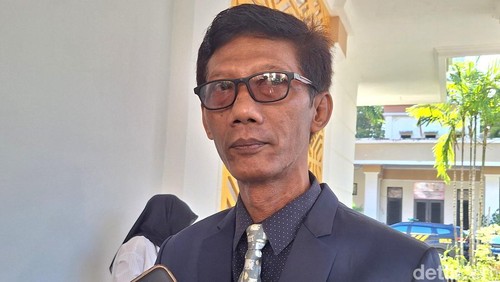 Kepala BKPSDM Kota Mataram Taufik Priyono, Senin (10/3/2025). (Nathea Citra/detikBali)