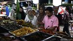 Potret Ramainya Pusat Kuliner Pasar Senen Saat Ramadan