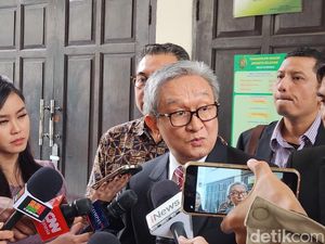 Praperadilan Digugurkan Hakim, Kubu Hasto Sarkasme Beri Selamat ke KPK