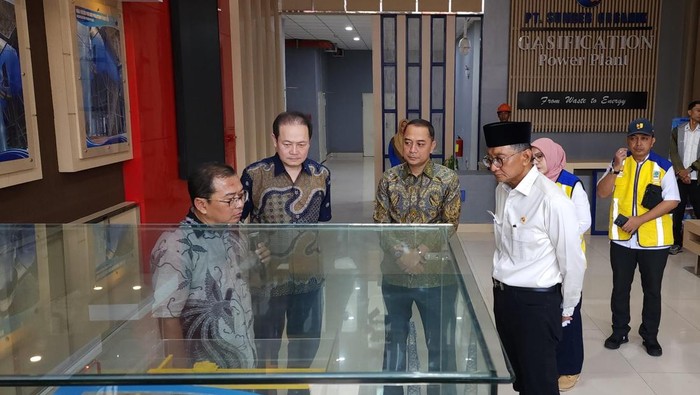 Menteri PU Dorong Penerapan Teknologi Pengolah Sampah jadi Listrik di Daerah.
