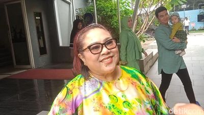 Intip Jeroan Rumah Baru Nunung yang Kini Nggak Ngekos Lagi