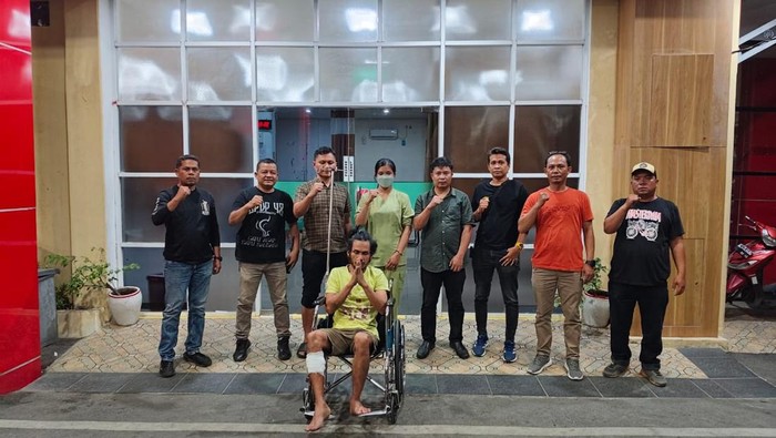 Pelaku saat diamankan petugas kepolisian. (Dok. Polsek Medan Barat)