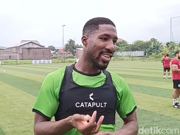 Pemain PSIS asal Prancis, Boubakary Diarra.