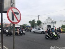 Uji Coba Sistem Satu Arah di Plengkung Gading, Sejumlah Pengendara Bingung