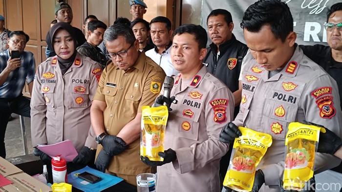 Polres Bogor membongkar pengemasan ulang MinyaKita