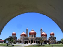 Potret Indahnya Masjid Agung Baitul Makmur Meulaboh