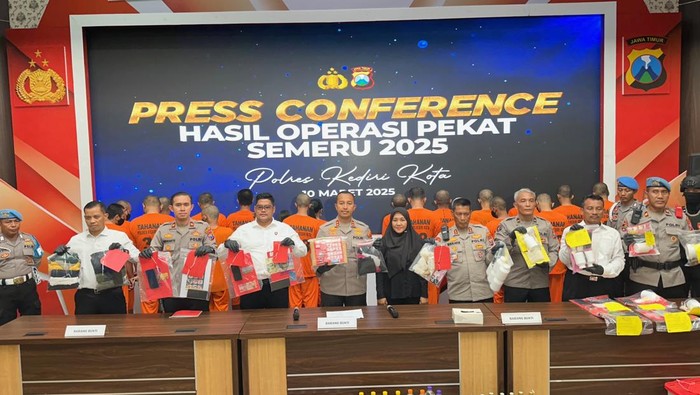 Press release Operasi Pekat Semeru 2025 Polres Kediri Kota