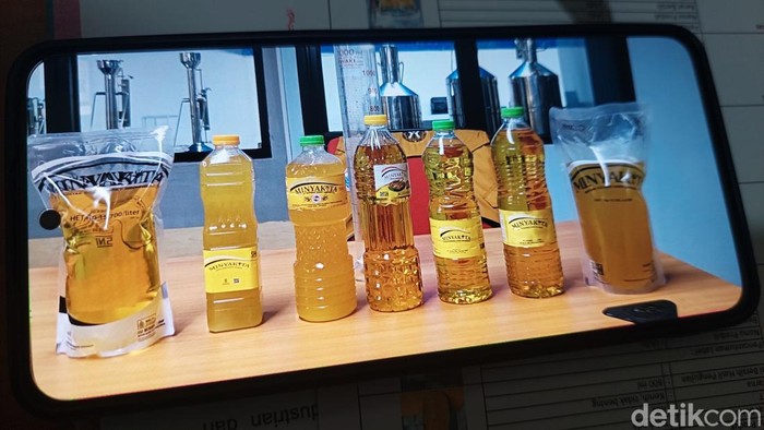 Produk MinyaKita yang dijual di Cimahi tal sesuai takaran