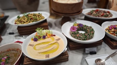 Buka Puasa Pakai Hidangan Nusantara dan Timur Tengah di Lantai 22 Hotel Ibu Kota