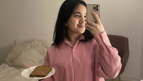 Rachel Amanda Bikin Sandwich hingga Jajan di Pasar Amsterdam