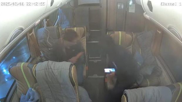 Sindikat pencurian laptop di bus PO Trividi.