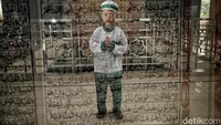 Anak-anak mengisi bulan suci Ramadan dengan memperbanyak ibadah seperti mengaji.  