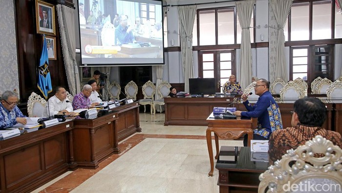 Dinas Penanaman Modal dan Pelayanan Terpadu Satu Pintu surabaya