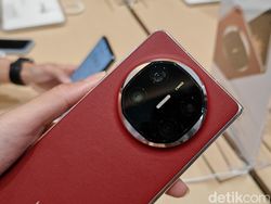 Lebih Intim dengan Huawei Mate X6, HP Layar Lipat Tipis Harga Rp 30 Juta