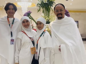 Iis Dahlia Nikmati Puasa di Makkah, Nangis Bisa Masuk Raudhah