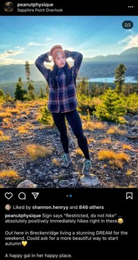 Kelakuan influencer bikin tepok jidat