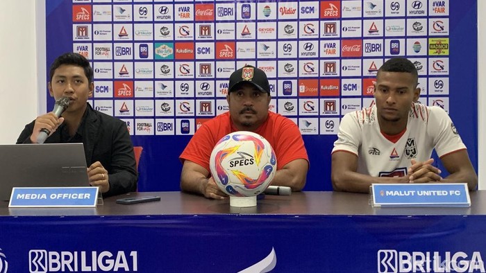 Konferensi pers Malut United sebelum laga lawan Persita Tangerang.