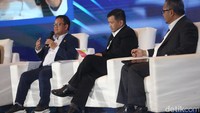 Hadir dalam acara ini para narasumber kompeten, antara lain Ketua Komisi XII DPR Bambang Patijaya, Dirjen Minerba Kementerian ESDM Tri Winarno hingga Kepala SKK Migas Djoko Siswanto. 