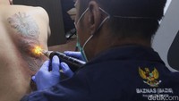 Kegiatan hapus tato ini dilakukan selama bulan Ramadan.