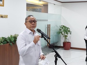 Zulhas Buka Suara soal Temuan Isi Minyakita Disunat