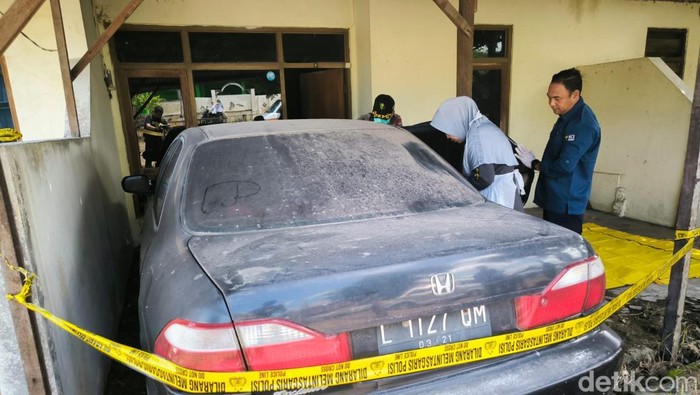 Mobil berisi kerangka manusia di Asrama Polisi Gresik
