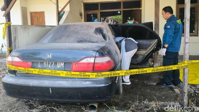 Mobil berisi kerangka manusia di Asrama Polisi Gresik