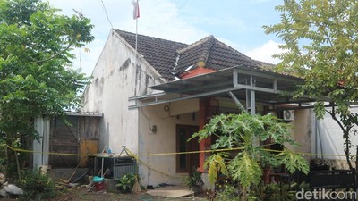 Penampakan Rumah Perakitan Senjata Ilegal di Bojonegoro