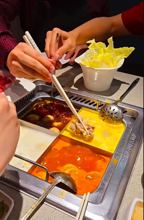 Pernikahan di Haidilao Pernikahan di Haidilao