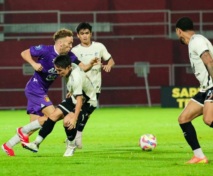 PSM Makassar vs Persik Kediri