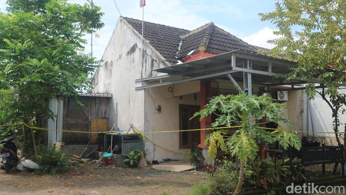 Rumah perakitan senjata di Bojonegoro