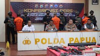 Operasi gabungan untuk membongkar jaringan pemasok senpi dan amunisi ke KKB ini juga melibatkan Polda Papua, Polda Papua Barat, Polda Jatim, dan Polda DIY.  