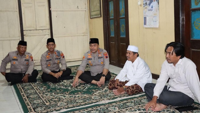 Silahturahmi Polres Kendal di Ponpes Nurul Ihsan. Foto diunggah Selasa (11/3/2025).