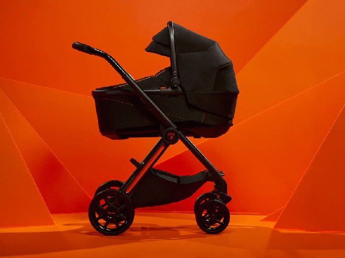 Stroller Bayi dari Lamborghini Stroller Bayi dari Lamborghini.