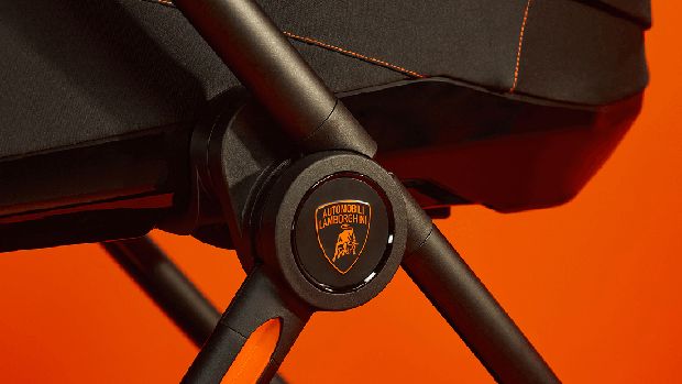 Stroller Bayi dari Lamborghini.