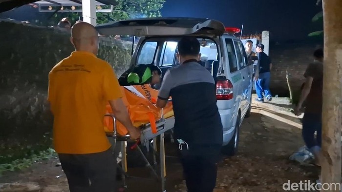 TKP penemuan jasad Wanocih (70) di Babakan Jakarta, Kalijati, Subang