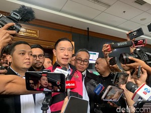Tom Lembong: Kenapa Hanya Saya yang Jadi Terdakwa?