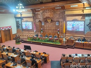 Sampaikan RPJMD 2025-2029, Wawalkot Denpasar Pamer Capaian Periode Pertama