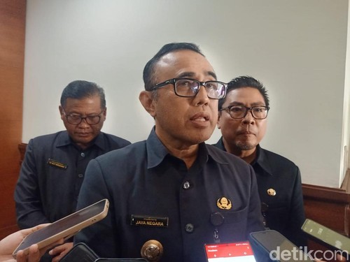 Wali Kota Denpasar I Gusti Ngurah Jaya Negara di kantor DPRD Kota Denpasar, Selasa (11/3/2025).