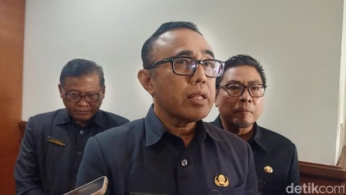 Wali Kota Denpasar I Gusti Ngurah Jaya Negara saat dijumpai di kantor DPRD Denpasar, Selasa (11/3/2025).