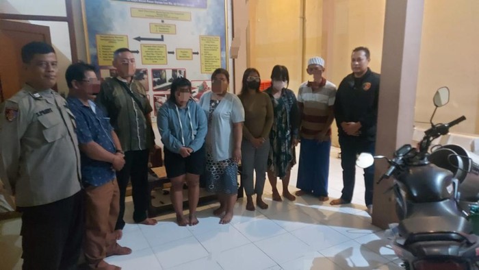 Empat PSK online di Gresik diamankan karena beroperasi saat Ramadan