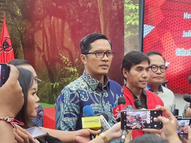 Banjir Kritik ke Febri Diansyah Eks Jubir KPK yang Kini Bela Hasto
