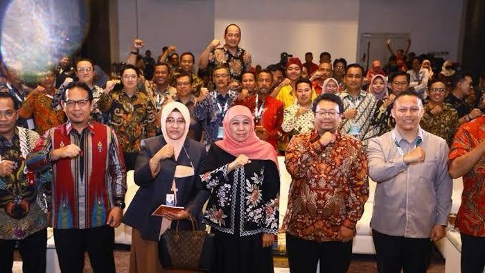 Gubernur Jatim Khofifah