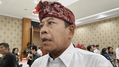 Bupati Karangasem Gus Par seusai Rapat Koordinasi Pemerintah Daerah Provinsi, Kota, dan Kabupaten se-Bali, Rabu (12/3/2025) di Badung.